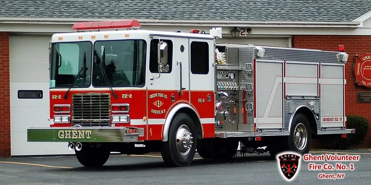 Engine 22-22 — 1997 HME Pumper — First-due structure engine carrying 1,000 gallons, a 1,500 GPM pump, and top-mounted deck gun.